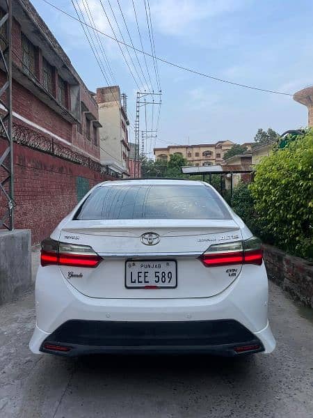 Toyota Altis Grande 2017 6