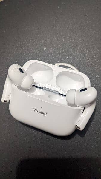 true wireless orignal NS-AIR 5 aurbuds.     wireless charging suported 4