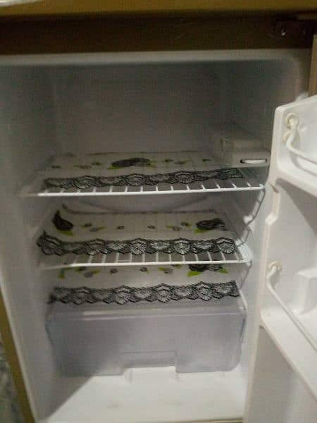 Dawlance inverter fridge new position A1 cooling for sale 3