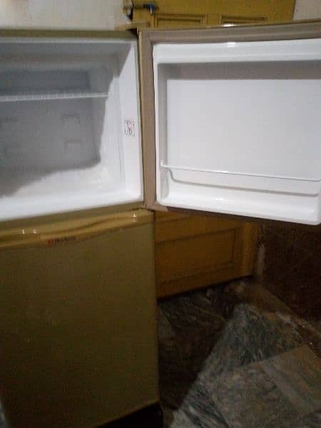 Dawlance inverter fridge new position A1 cooling for sale 5