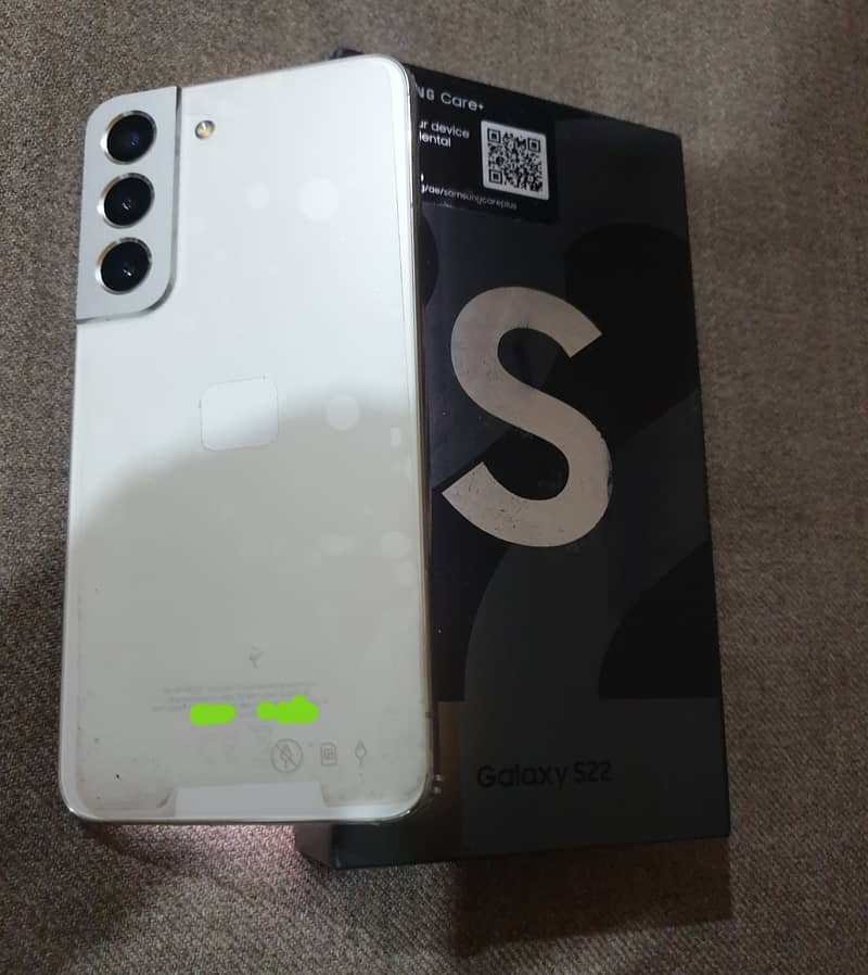 S22 International Warranty. 8GB/256GB. Full Box. White Color. 2