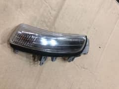 Toyota Prius 2012 model side mirror light