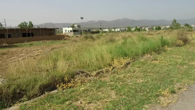 600 Square Yard Residential Plot Available For Sale In Engineers Co-Operative Housing Society Block D ECHS D-18 6