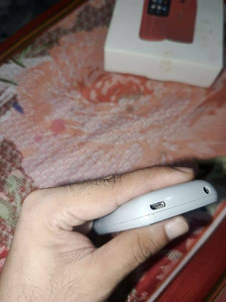 Nokia 210 Grey colour 10