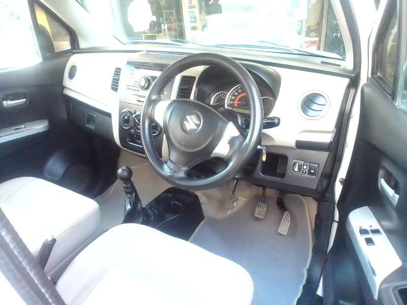 Suzuki Wagon R 2017 Vxl original condition Lahore number 8