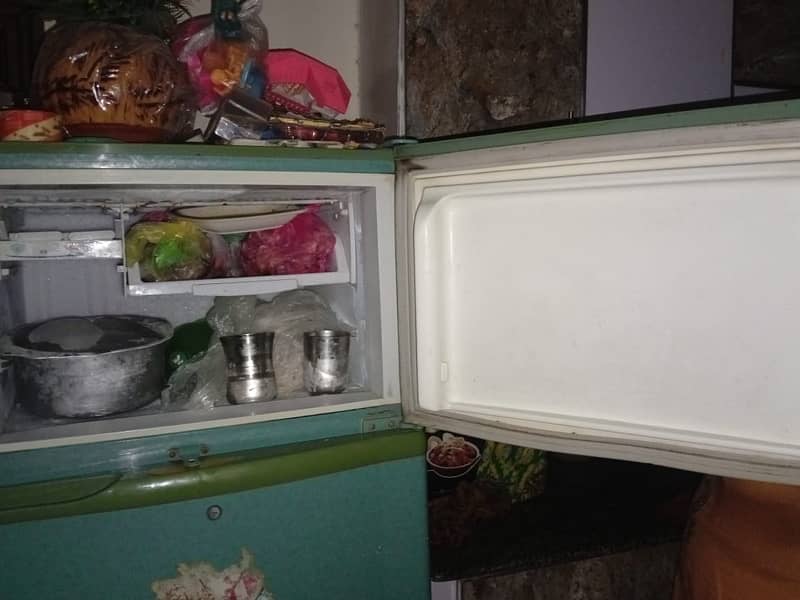 PEL big size fridge for sale 4