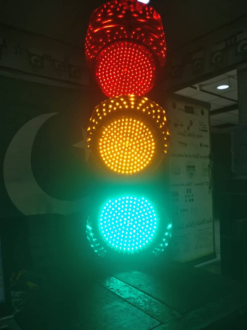 Traffic Signal Light manufacturing' 3