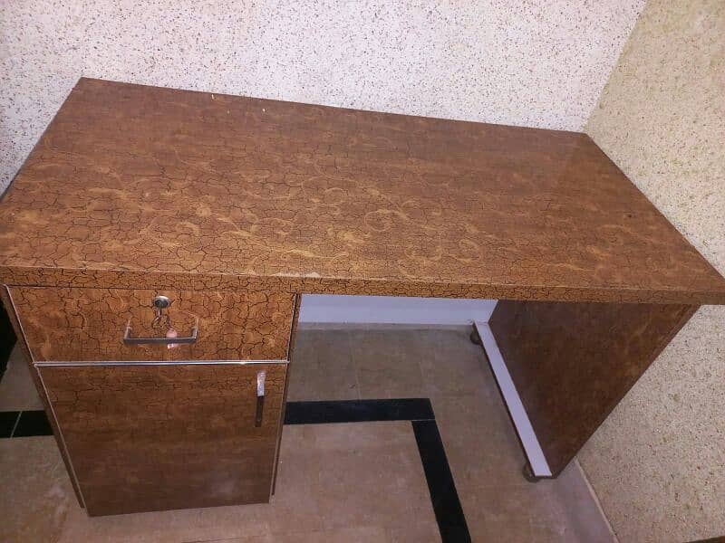 study table for sale 4