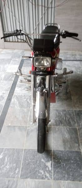 125 2019 model 6