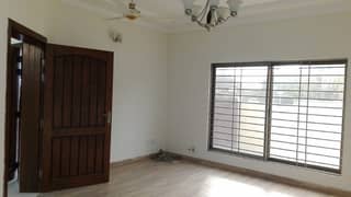 20 Marla Lower Portion For Rent In E-11 0