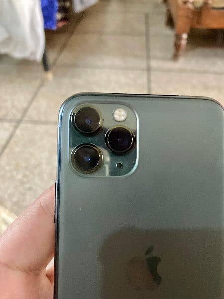 iphone 11pro (256) gb 3