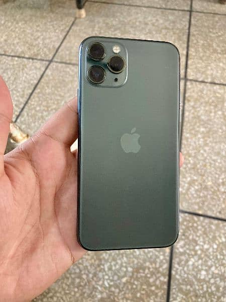 iphone 11pro (256) gb 5