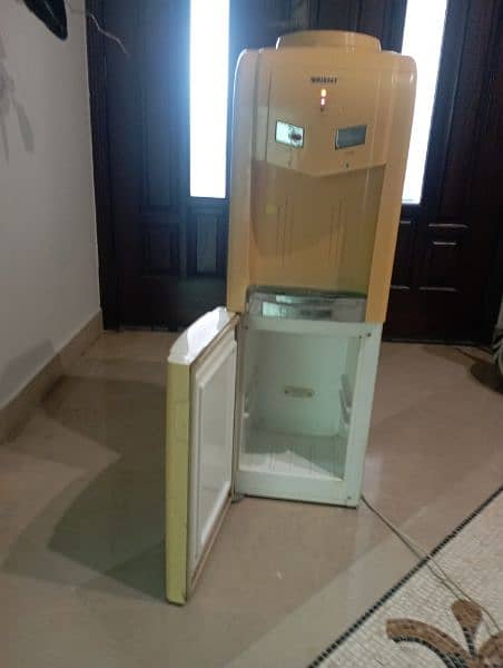 Water Dispenser 1