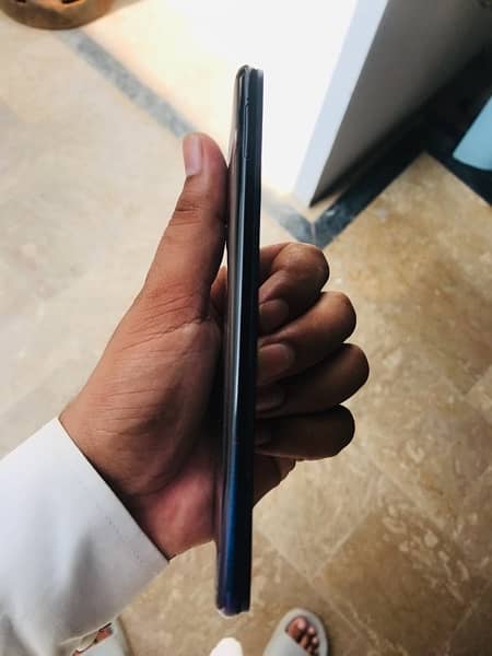 vivo y93   6GB 128GB 3