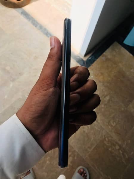 vivo y93   6GB 128GB 4