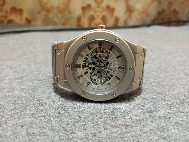 Hublot watch with reasonable price 2