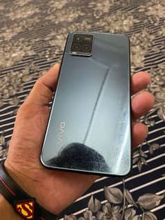 vivo Y33s in excellent condition