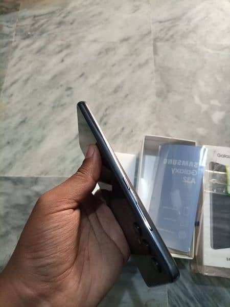 Samsung a32 condition 10by9 only cal O3O669IO563 location Jranwala 3