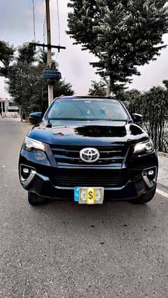 Toyota Fortuner 2020 0