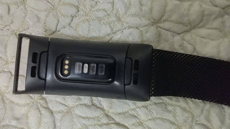 Fitbit charge 4 7