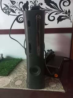 X BOX 360 GAMING CONSOLE MINT CONDITION FOR SALE