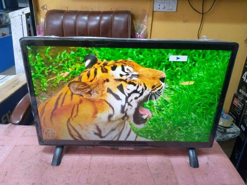 22 inch Led TV FULL HD 03345354838 2