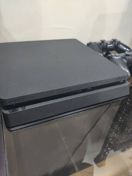 PS4 500GB 0