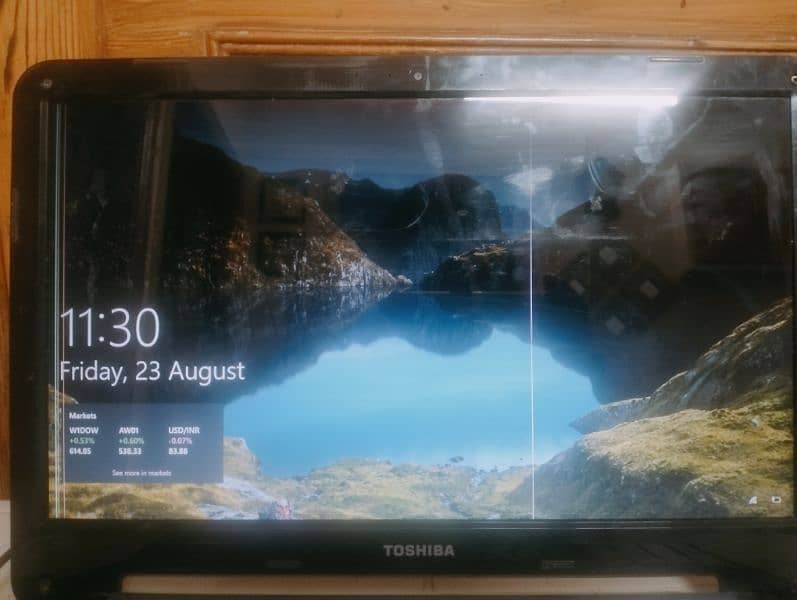 Toshiba (satellite S955-S5373) 2