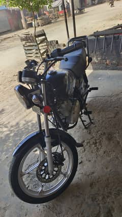 Suzuki GS 150