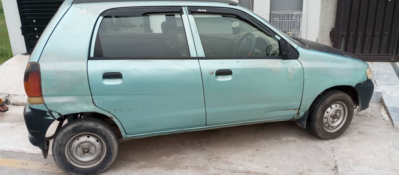 Suzuki Alto 2001 0