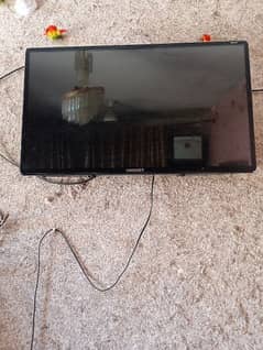 selling 32inch LED need urgent money