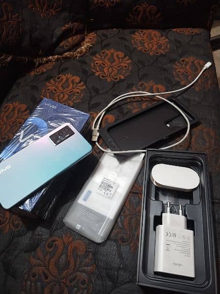 Vivo V23e for sale 9/10 condition 6