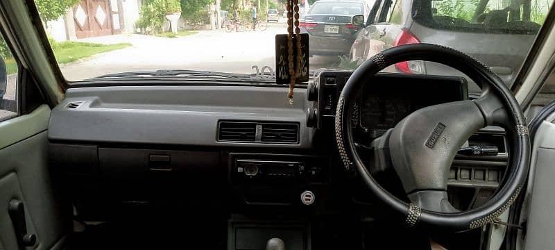 Suzuki Mehran VXR 2011 6