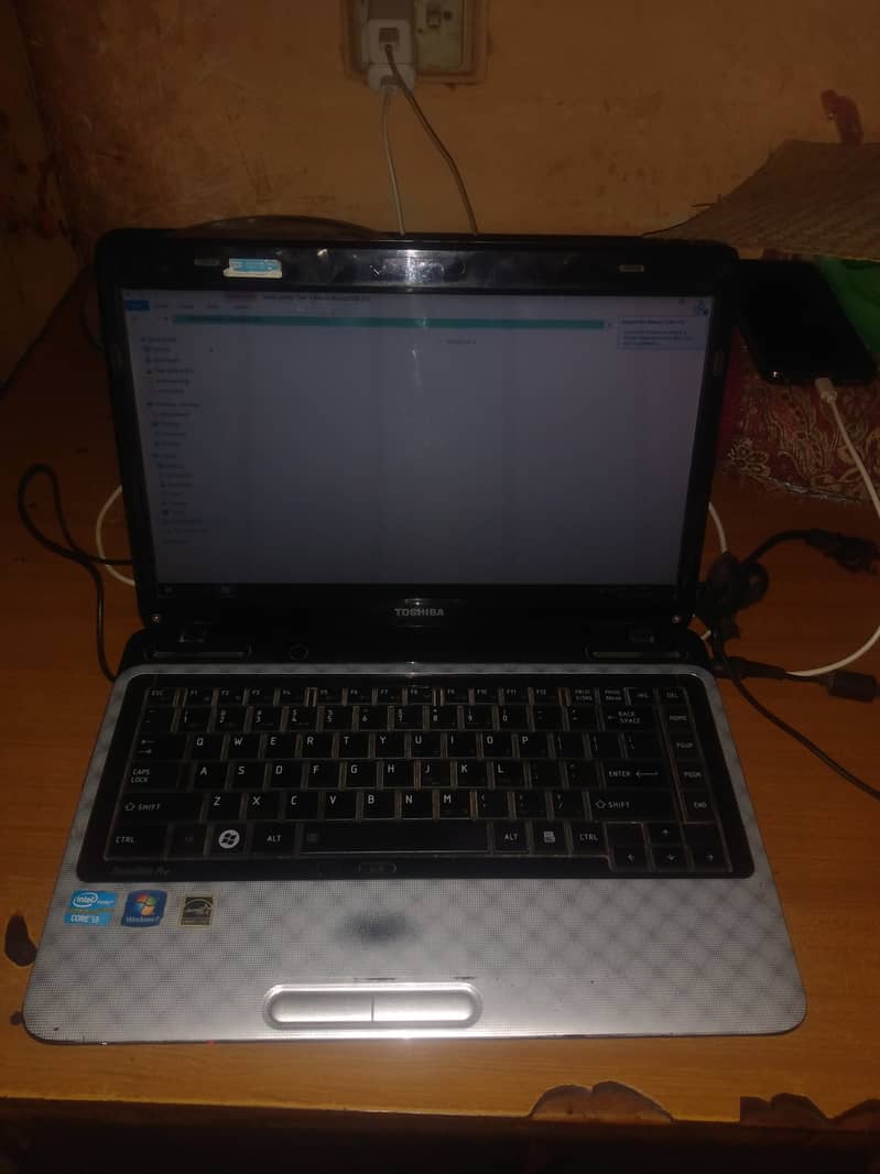 Toshiba laptop core i3 1