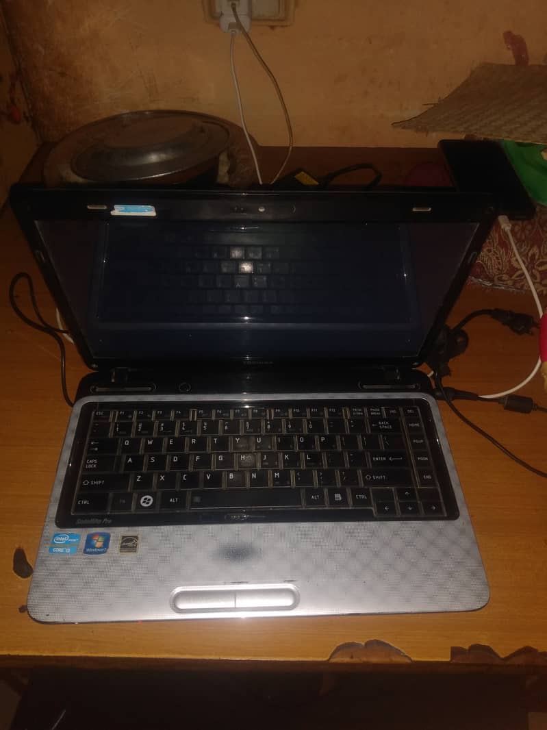 Toshiba laptop core i3 2