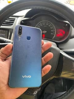 vivo y15