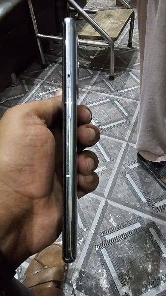 oneplus 9pro 12gb 256gb green line in panal 4