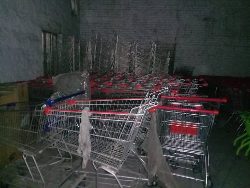 Trolleys/Buskets/Shopping trolley/Hand buskets 12