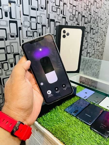 Iphone 11 pro max 64gb Factory Unlock Non PTA 5