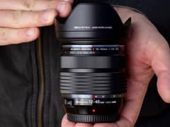 Olympus 12-40mm f/2.8 PRO MFT lens