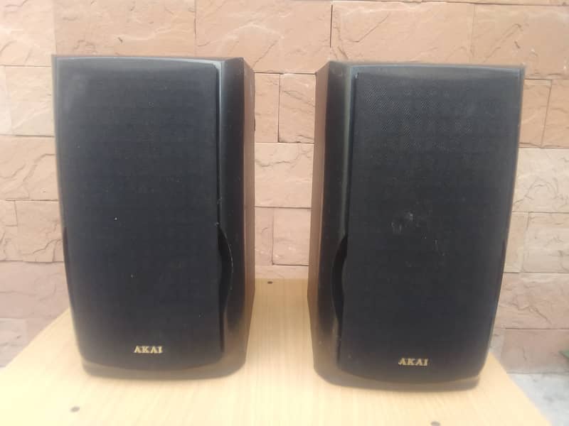 Akai japan 5" speakers original 9/10 condition 0