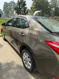 Toyota Corolla Altis 2015 Grande 1.8