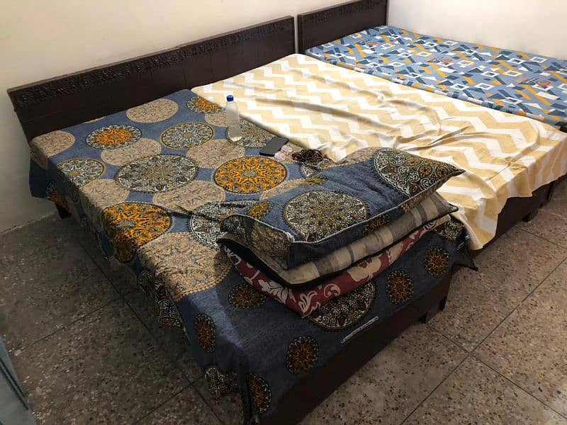 Single Bed with 4 inche mattress 2