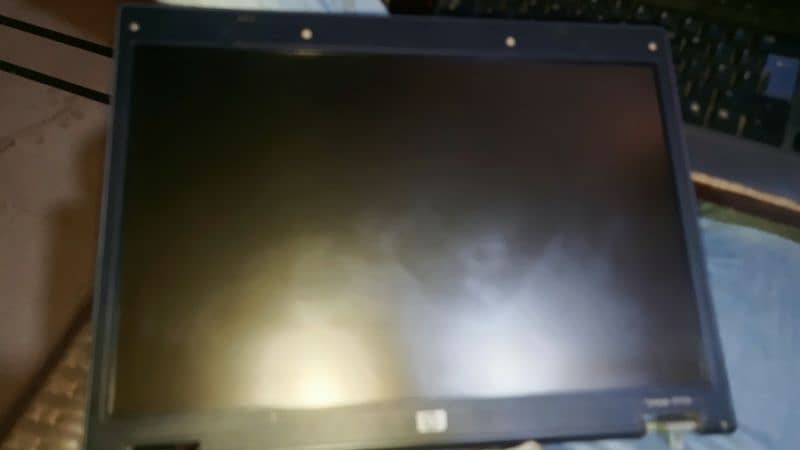 Hp Compaq 6710b Display available (URGENT SELL) 4