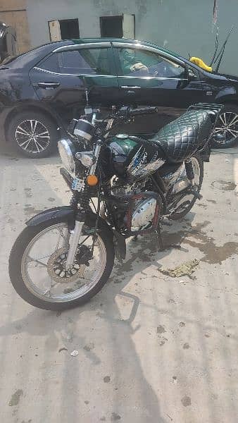 Suzuki GS 150 SE 5