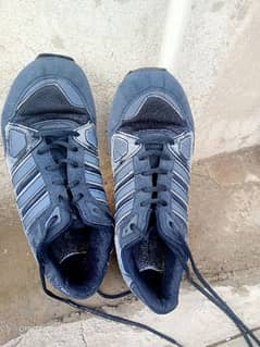 joggers shoes good condition is available