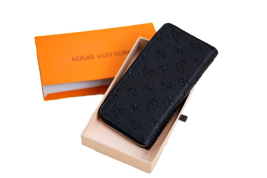 LV Zippy Wallet 1