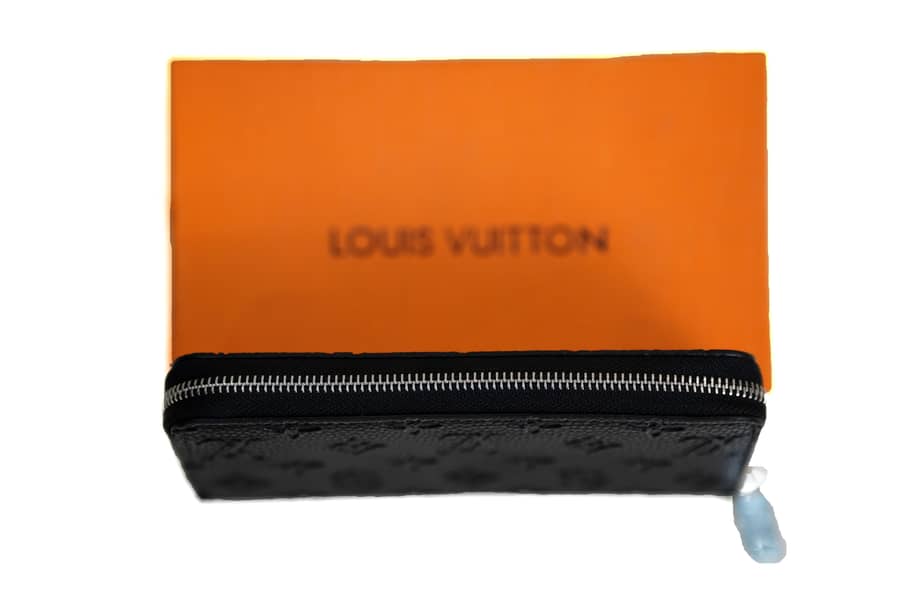 LV Zippy Wallet 4