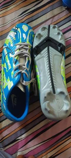 Football shoes for sale