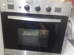 Branded used oven in good condition